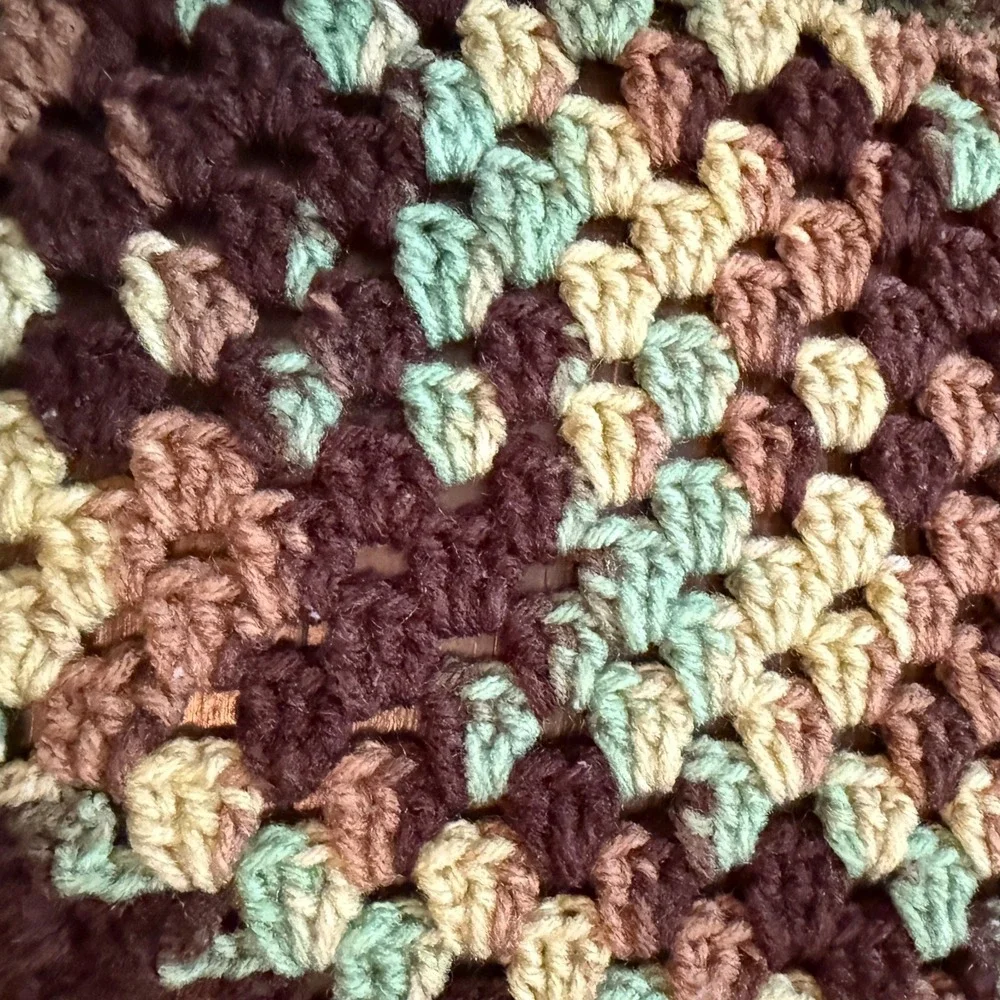 Vintage Handmade Crochet‎ Granny Square Afghan Lap Blanket Throw 32
